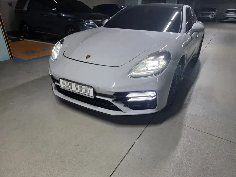 Porsche Panamera, снимка 14 - Автомобили и джипове - 56690385