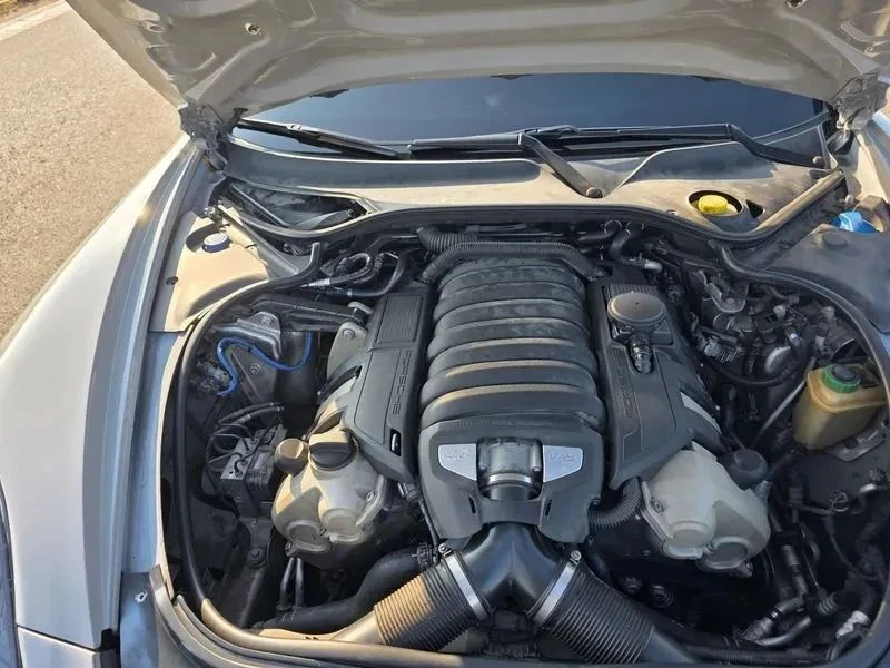 Porsche Panamera, снимка 16 - Автомобили и джипове - 56690385