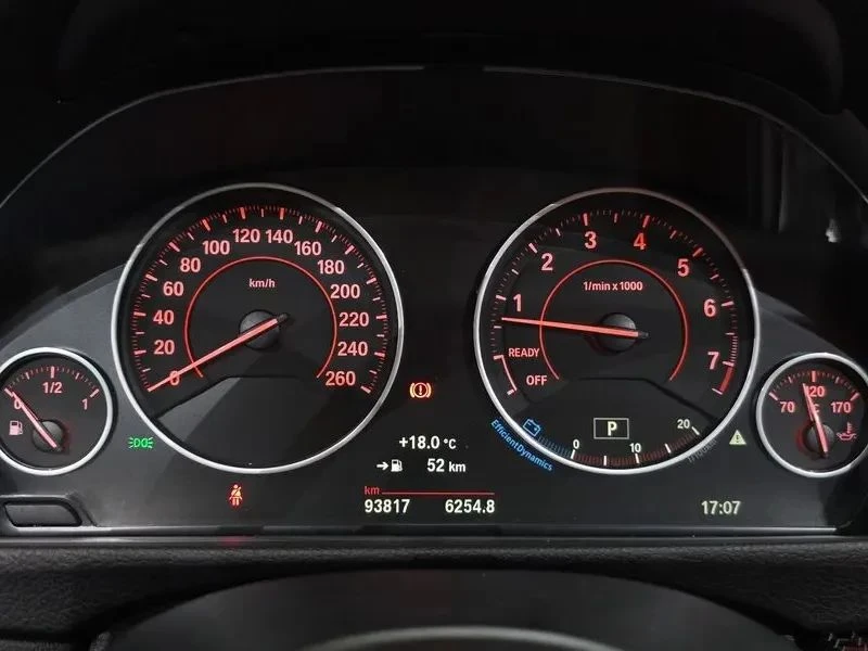 BMW 330, снимка 7 - Автомобили и джипове - 56711783