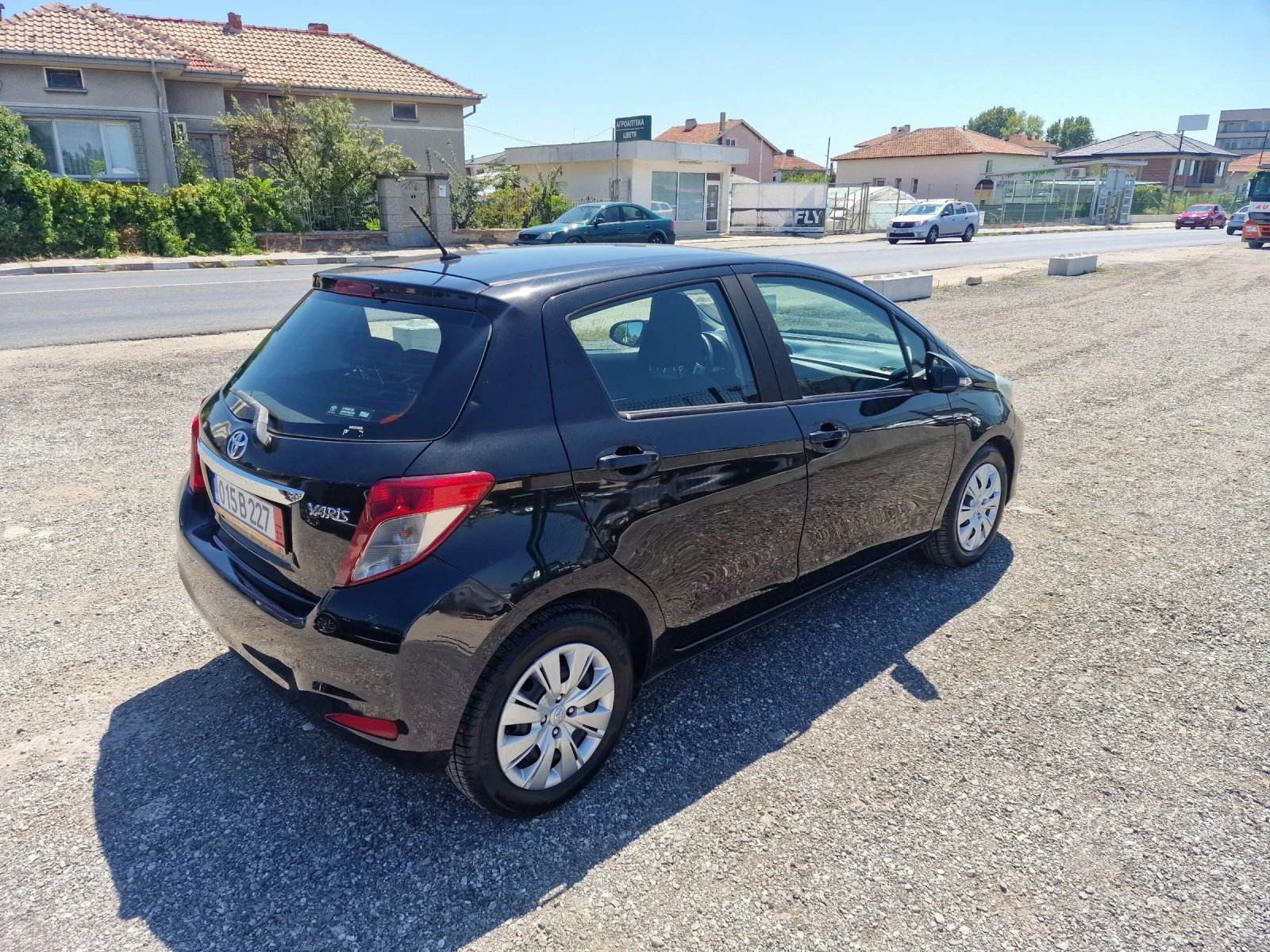 Toyota Yaris 1.4-KAMERA-TOPP - изображение 4