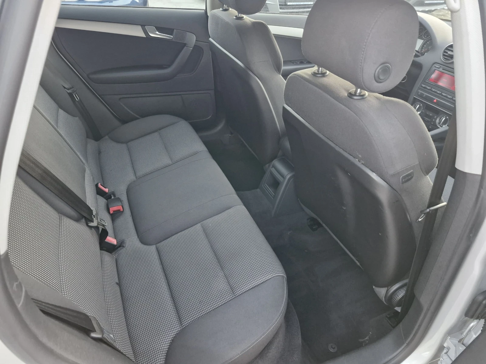 Audi A3 1.6tdi 105hp | Mobile.bg — изображение 12