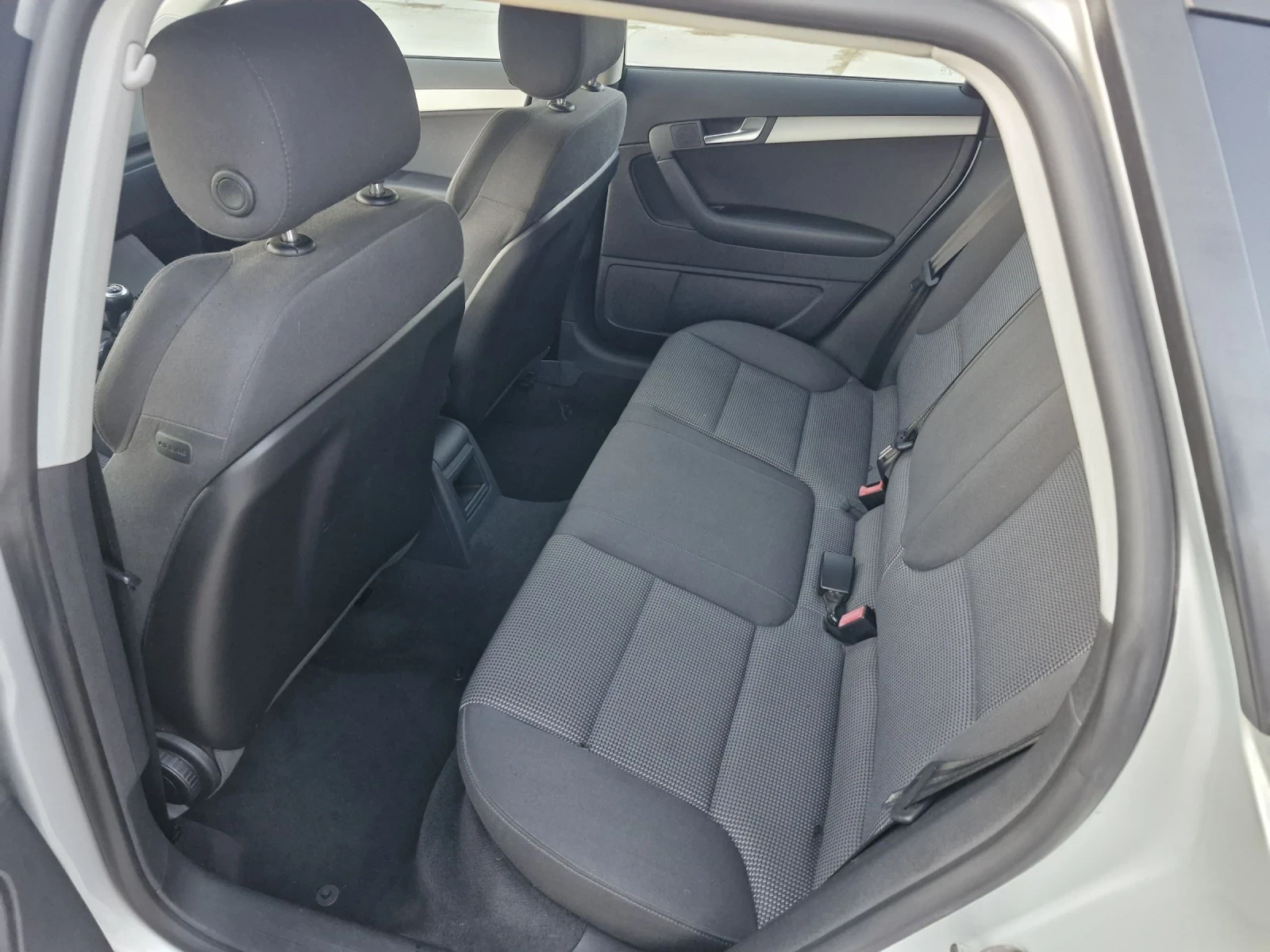 Audi A3 1.6tdi 105hp | Mobile.bg — изображение 13