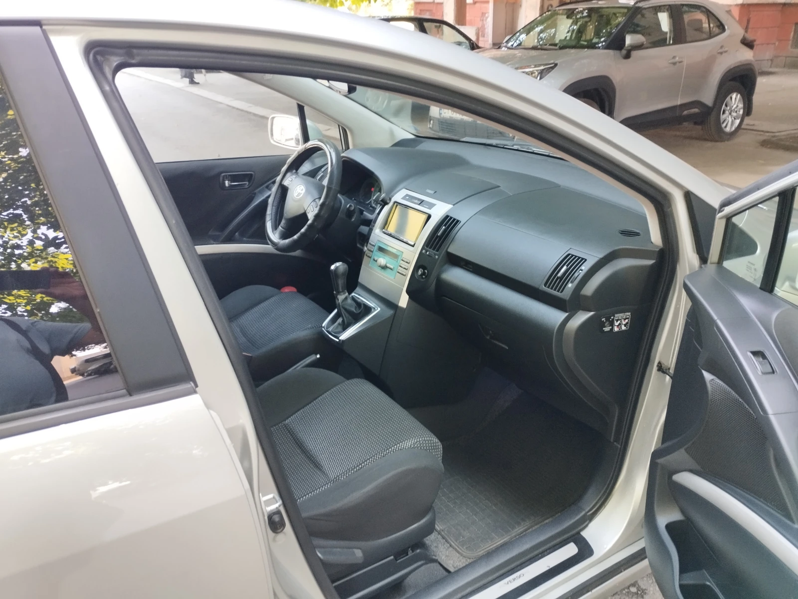 Toyota Corolla verso  - изображение 6