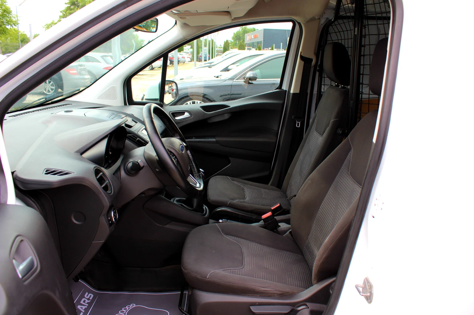 Ford Courier 1.5TDCi СОБСТВЕН ЛИЗИНГ | Mobile.bg — изображение 13