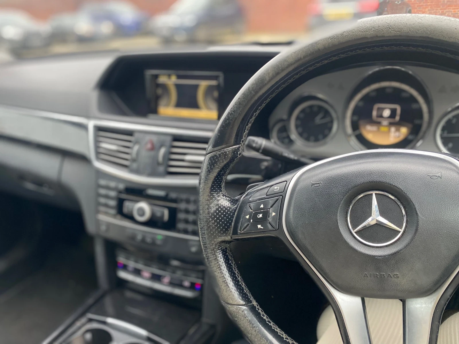 Mercedes-Benz E 220  - изображение 6