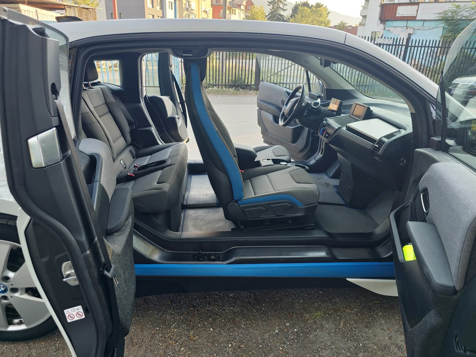 BMW i3 120 Ah - изображение 7