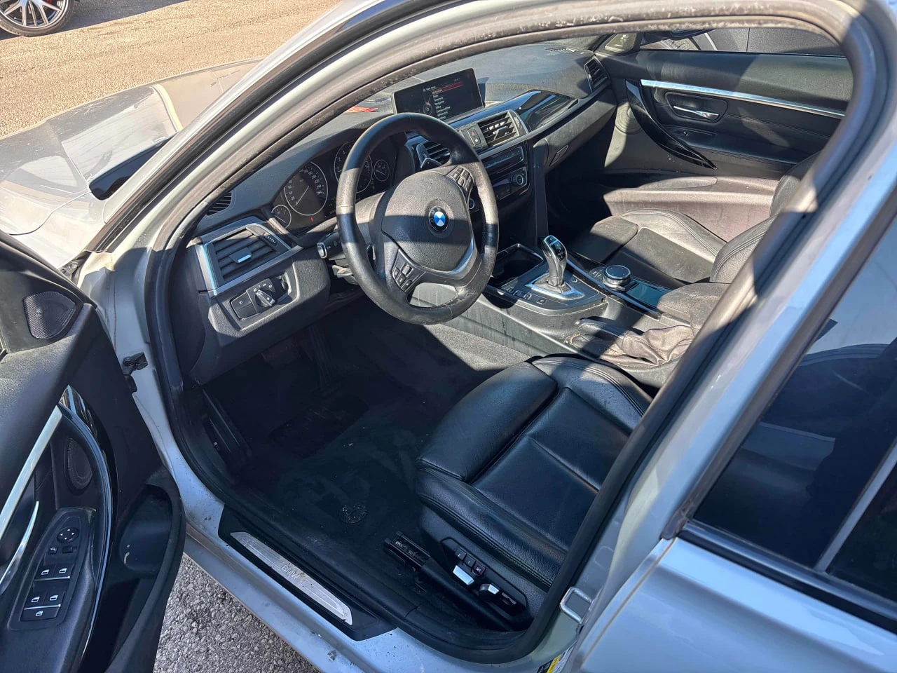 BMW 328 * АВТО КРЕДИТ* ЦЕНА ДО БГ * СЕРВИЗНА ИСТОРИЯ *  - изображение 6