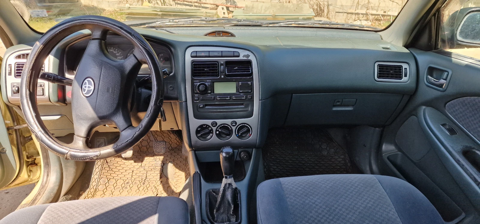 Toyota Avensis 1.6i 110 , снимка 6 - Автомобили и джипове - 53845556