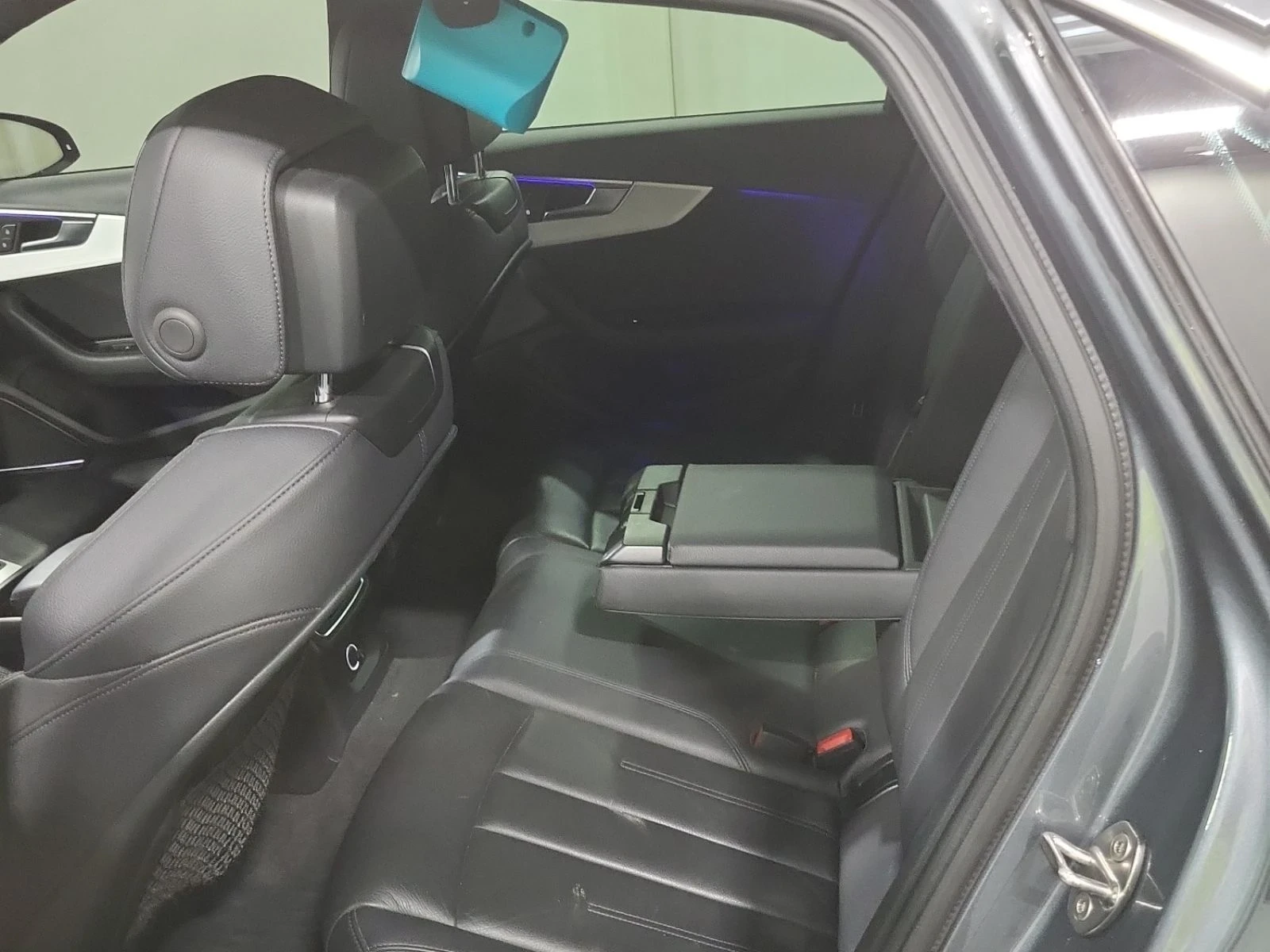 Audi A4 Technik* S-line* B&O* Пано* Камера* Подгрев, снимка 14 - Автомобили и джипове - 53862022