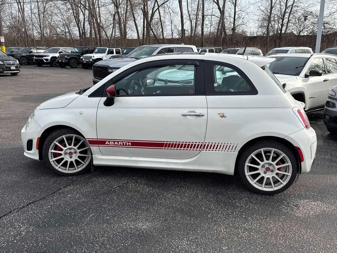 Fiat 500 * Abarth * RED LEATER* PANO* KEYLESS* ПОДГРЕВ* , снимка 2 - Автомобили и джипове - 54103305