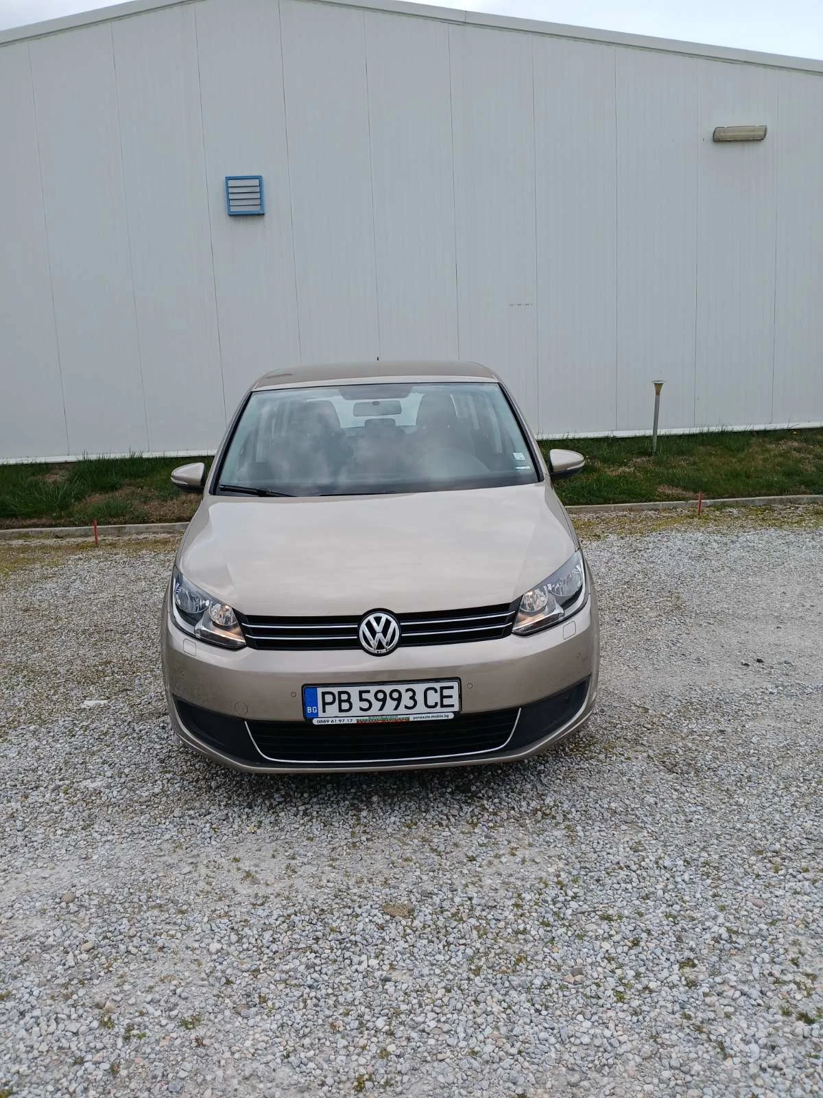 VW Touran, снимка 2 - Автомобили и джипове - 54156014