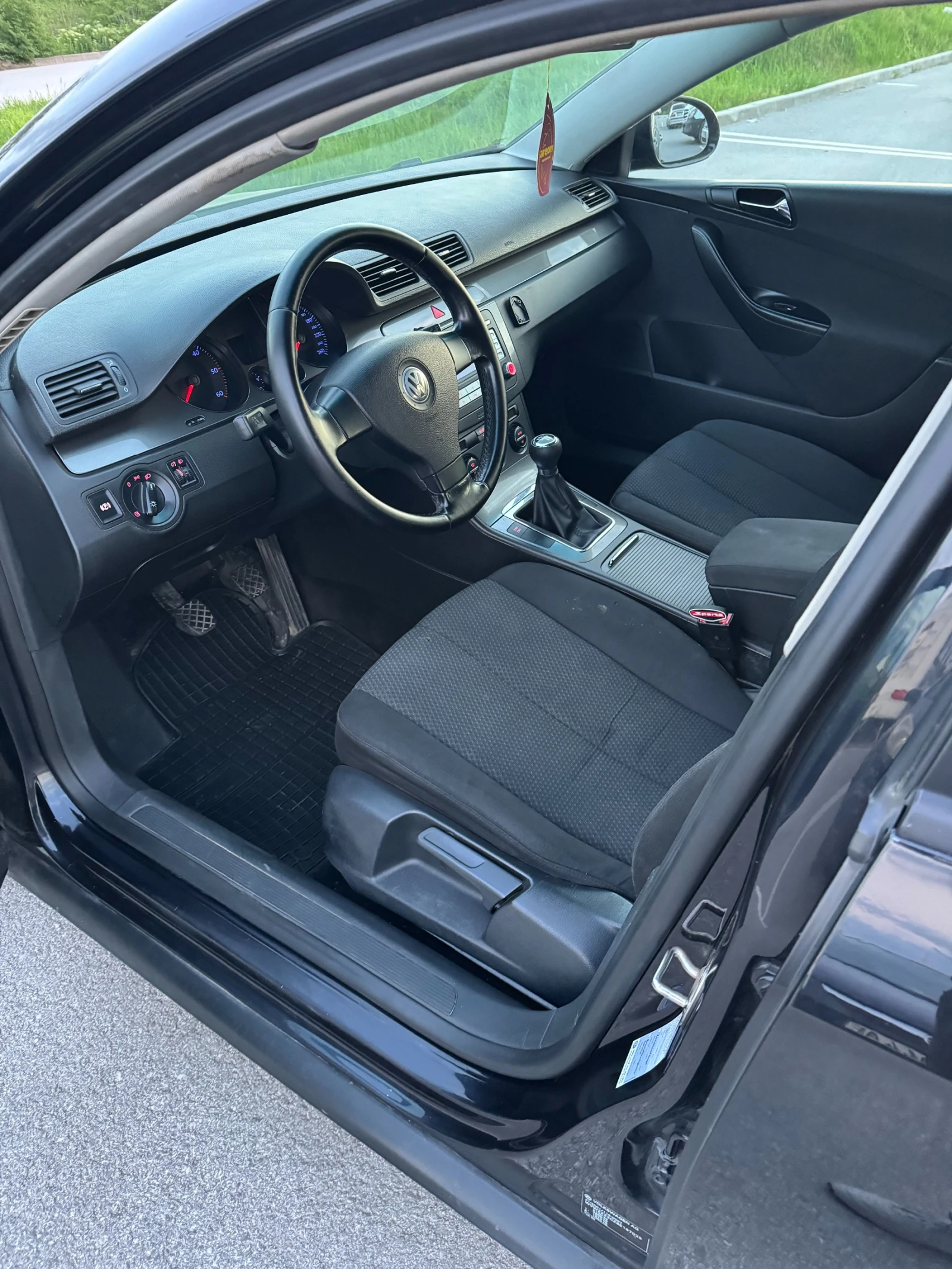 VW Passat 1.9 TDI 105кс, снимка 7 - Автомобили и джипове - 54196793