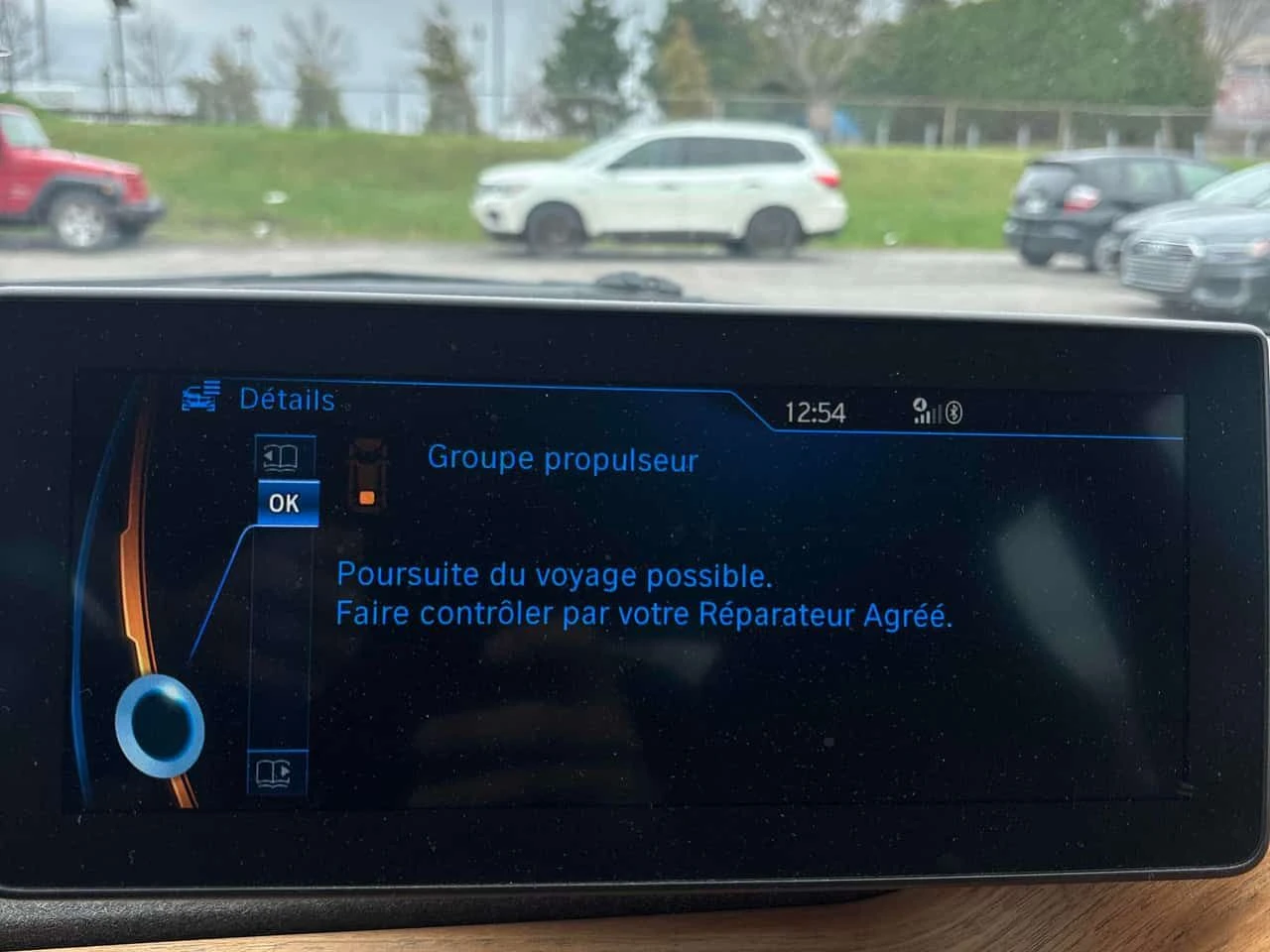 BMW i3 * 4dr HB w/Range Extender* 2 КЛЮЧА* ПОДГРЕВ* KEYLE, снимка 11 - Автомобили и джипове - 54379372