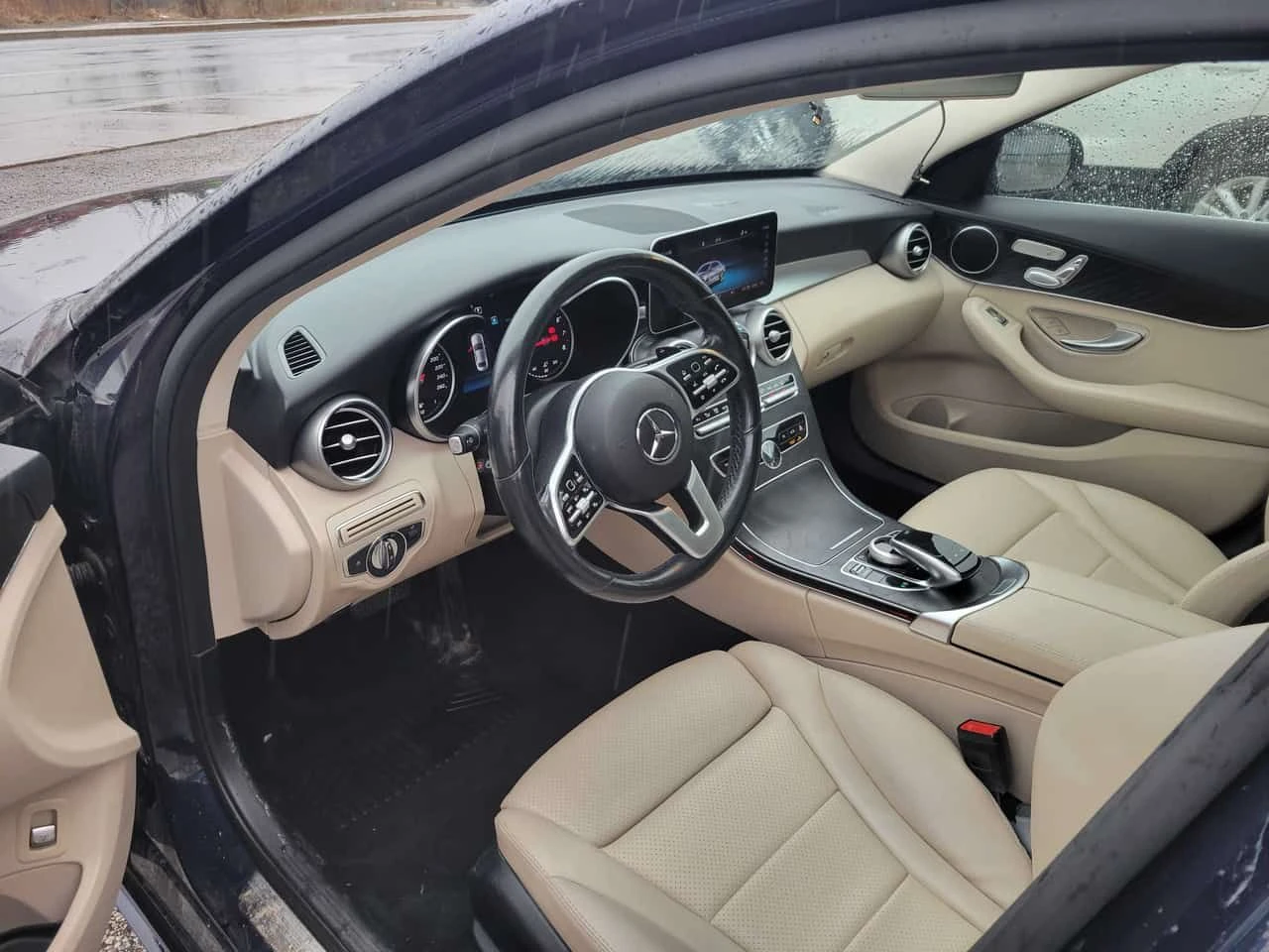 Mercedes-Benz C 300 * 4MATIC * PANO * ПОДГРЕВ * ПАМЕТ, снимка 5 - Автомобили и джипове - 54743775