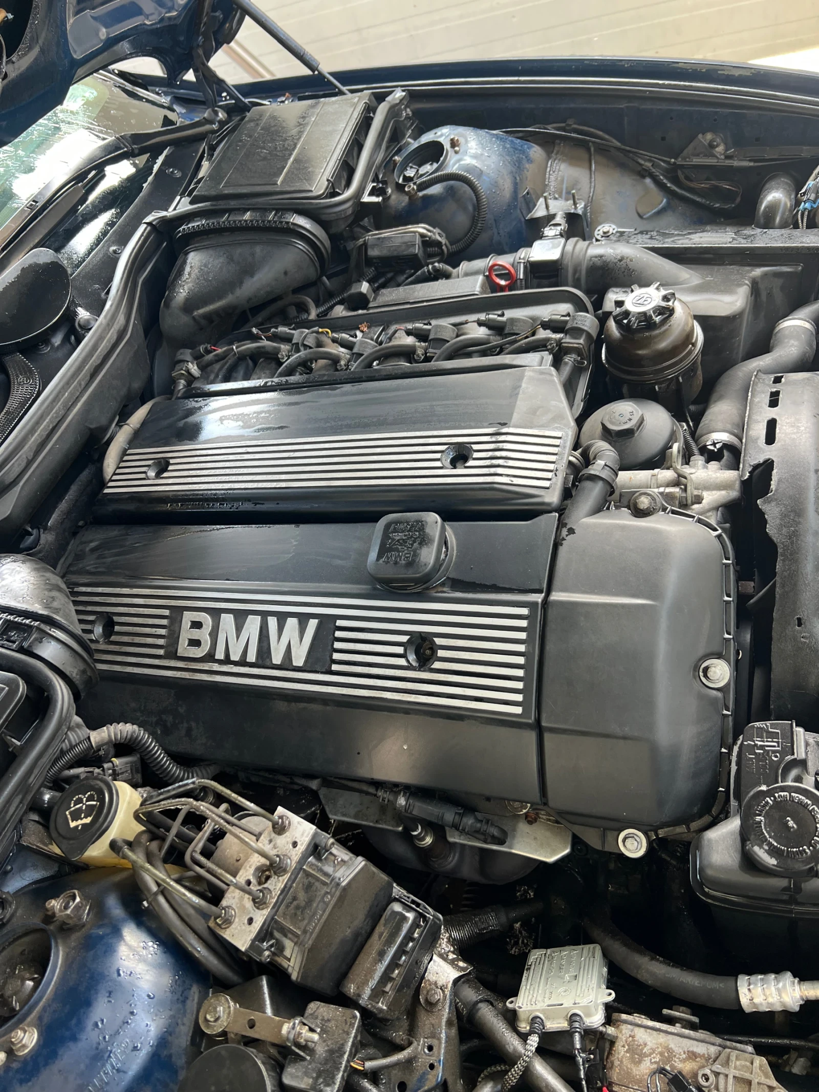 BMW 523 Газов инжекцион, снимка 6 - Автомобили и джипове - 54831886