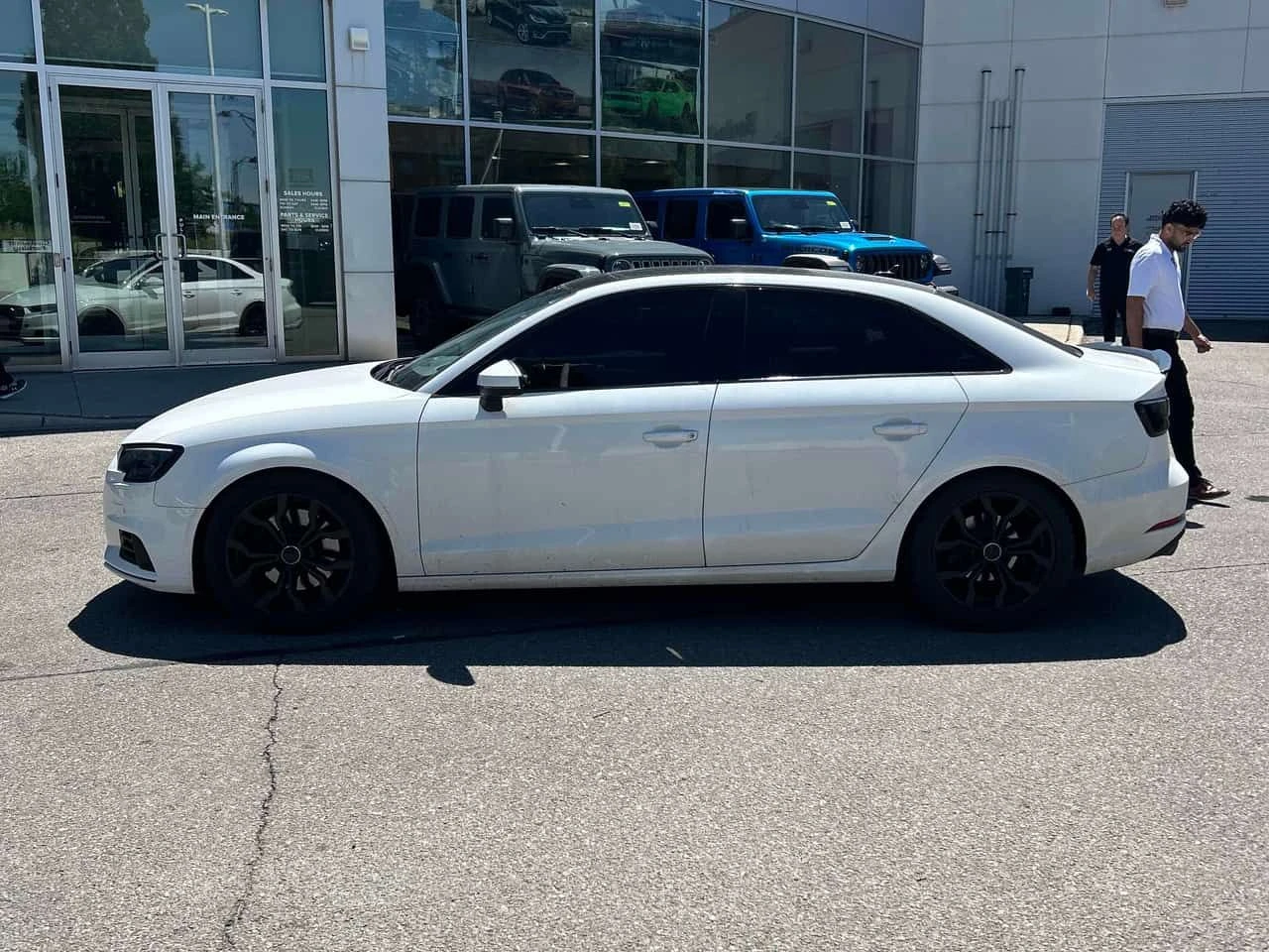Audi A3 | Progressiv | ПОДГРЕВ | ШИБИДАХ | CARFAX | , снимка 2 - Автомобили и джипове - 54983095