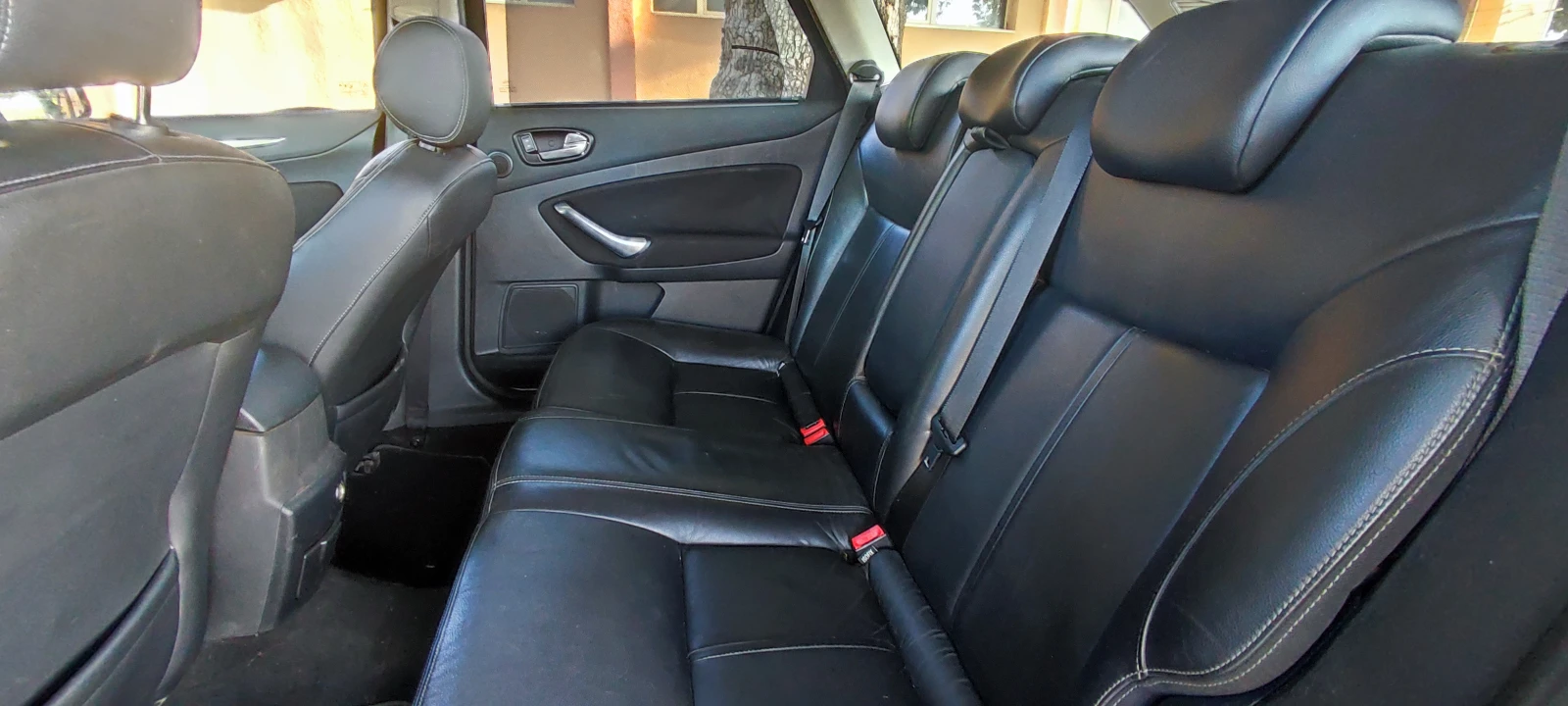 Ford Mondeo 1.8 TDCi, снимка 12 - Автомобили и джипове - 55147675