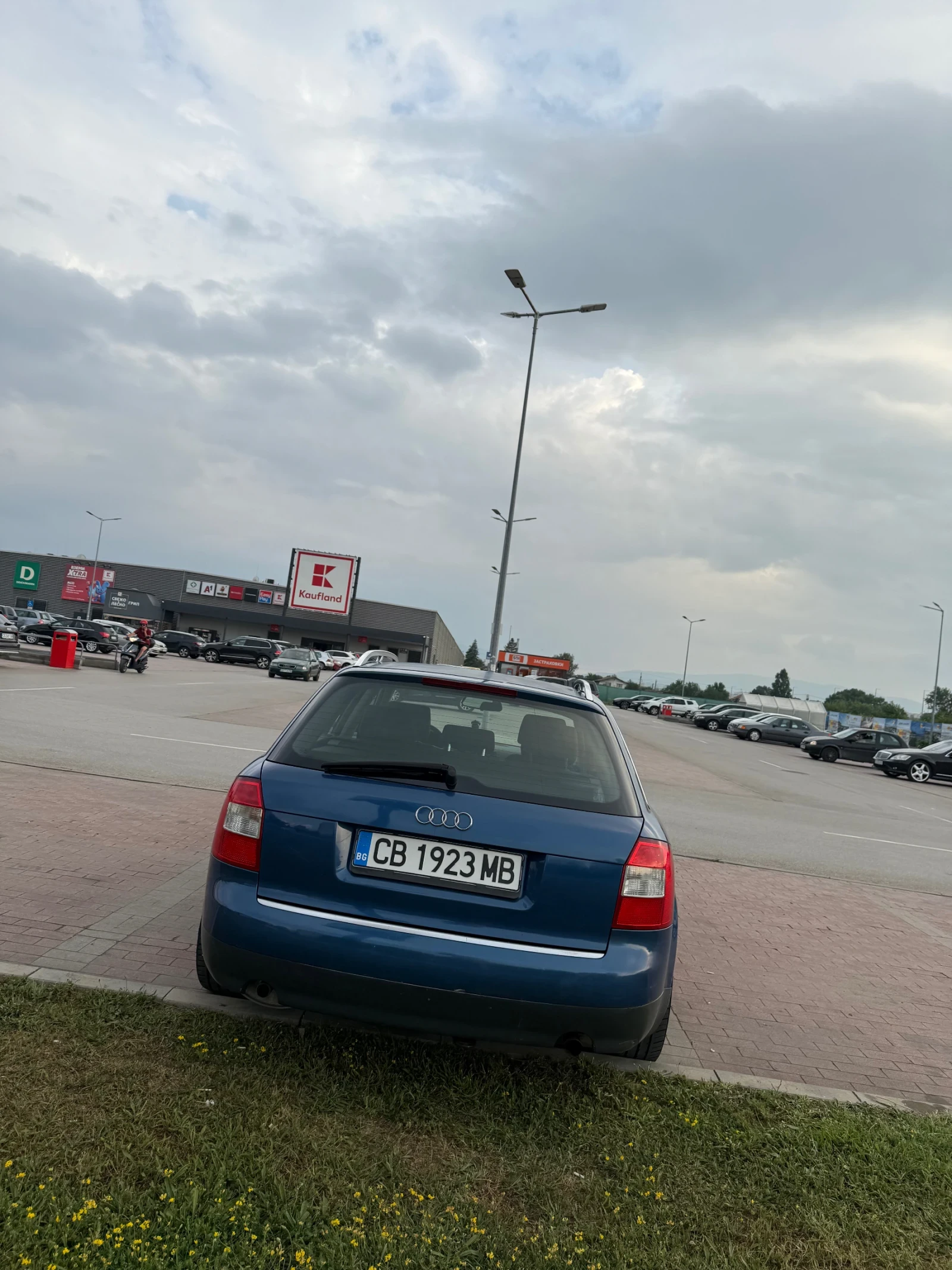 Audi A4 1.8 T 150 к.с., снимка 9 - Автомобили и джипове - 55149613