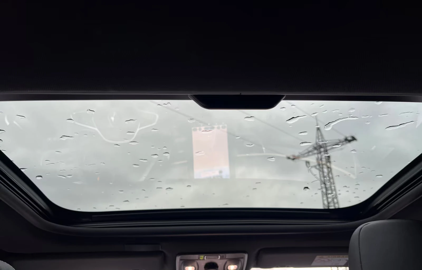 Renault Arkana E-TECH/145HP/R.S.LINE/CAM/PAN0/ACC/LED/KLESS/569z, снимка 14 - Автомобили и джипове - 55218223