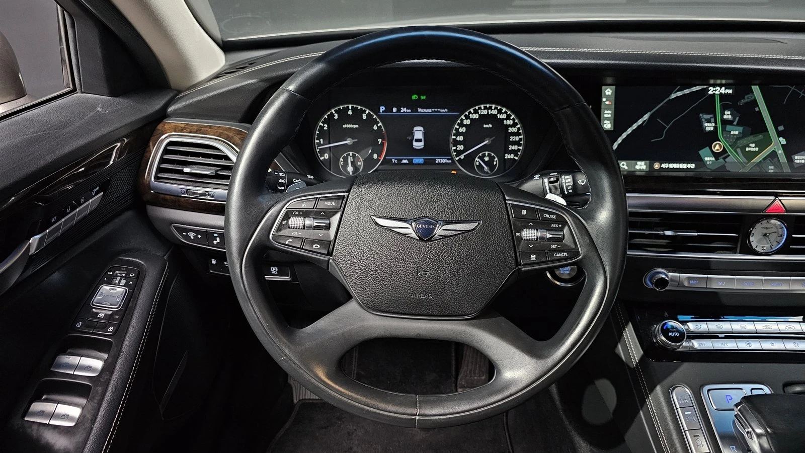 Genesis G90 3.8* KEYLESS* ПОДГРЕВ ВОЛАН* ЕЛ. БАГАЖНИК* КРАЙНА , снимка 14 - Автомобили и джипове - 55318969