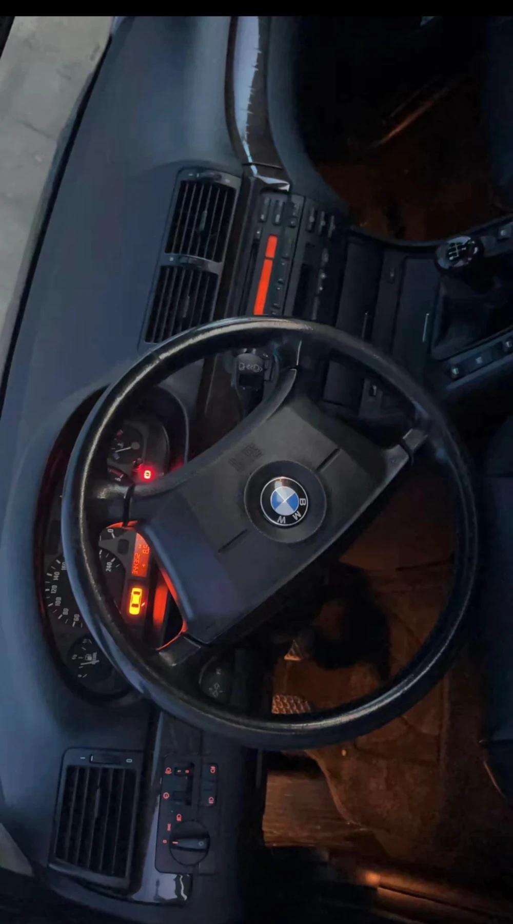 BMW 330, снимка 5 - Автомобили и джипове - 55377571
