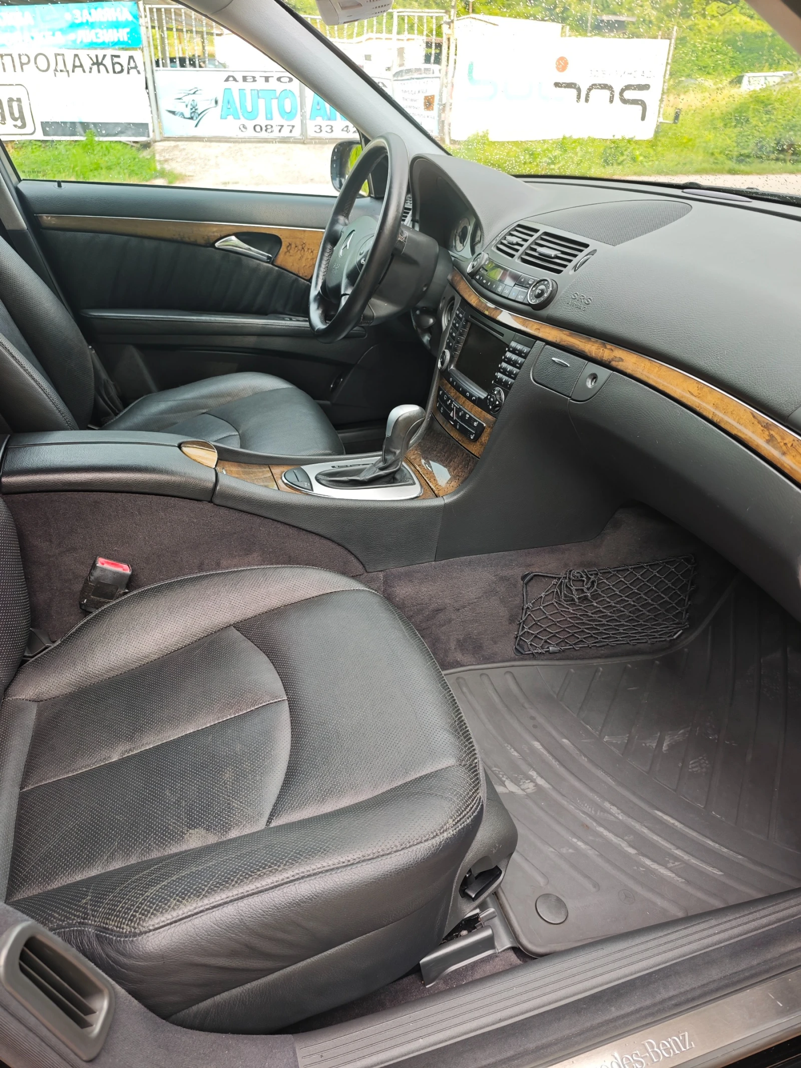 Mercedes-Benz E 320 3.2CDI AMG ПАКЕТ, снимка 11 - Автомобили и джипове - 55458806
