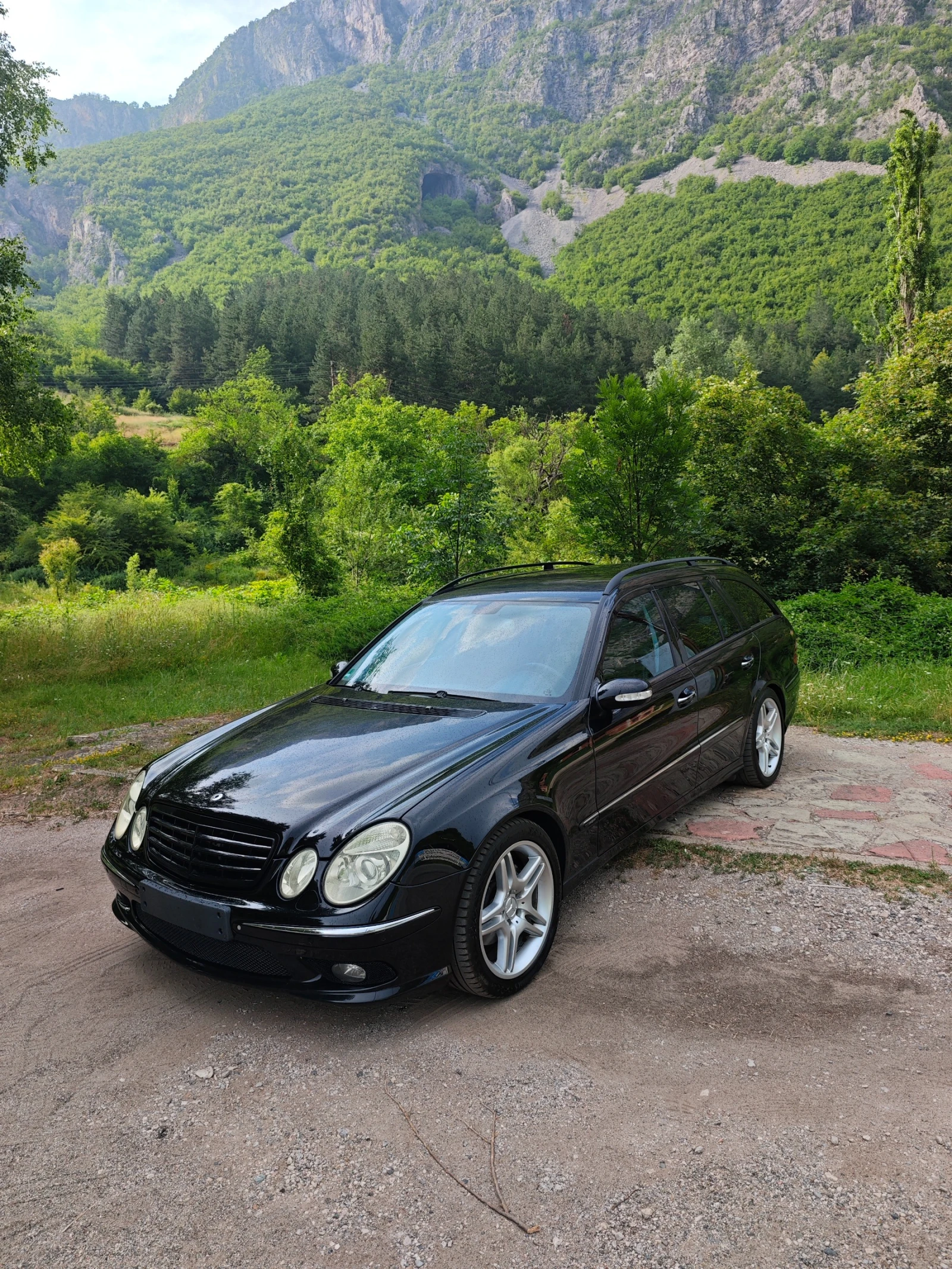 Mercedes-Benz E 320 3.2CDI AMG ПАКЕТ, снимка 15 - Автомобили и джипове - 55458806