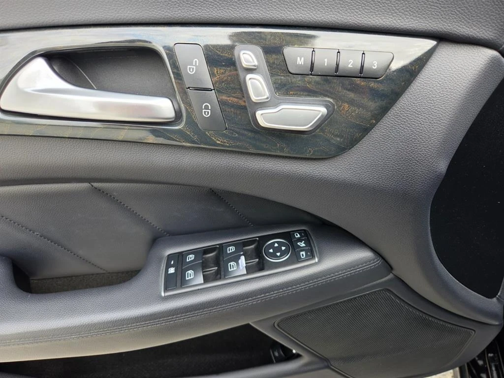Mercedes-Benz CLS 250 D * 4MATIC * FACELIFT * 360 * ПАНОРАМА * , снимка 10 - Автомобили и джипове - 56041768