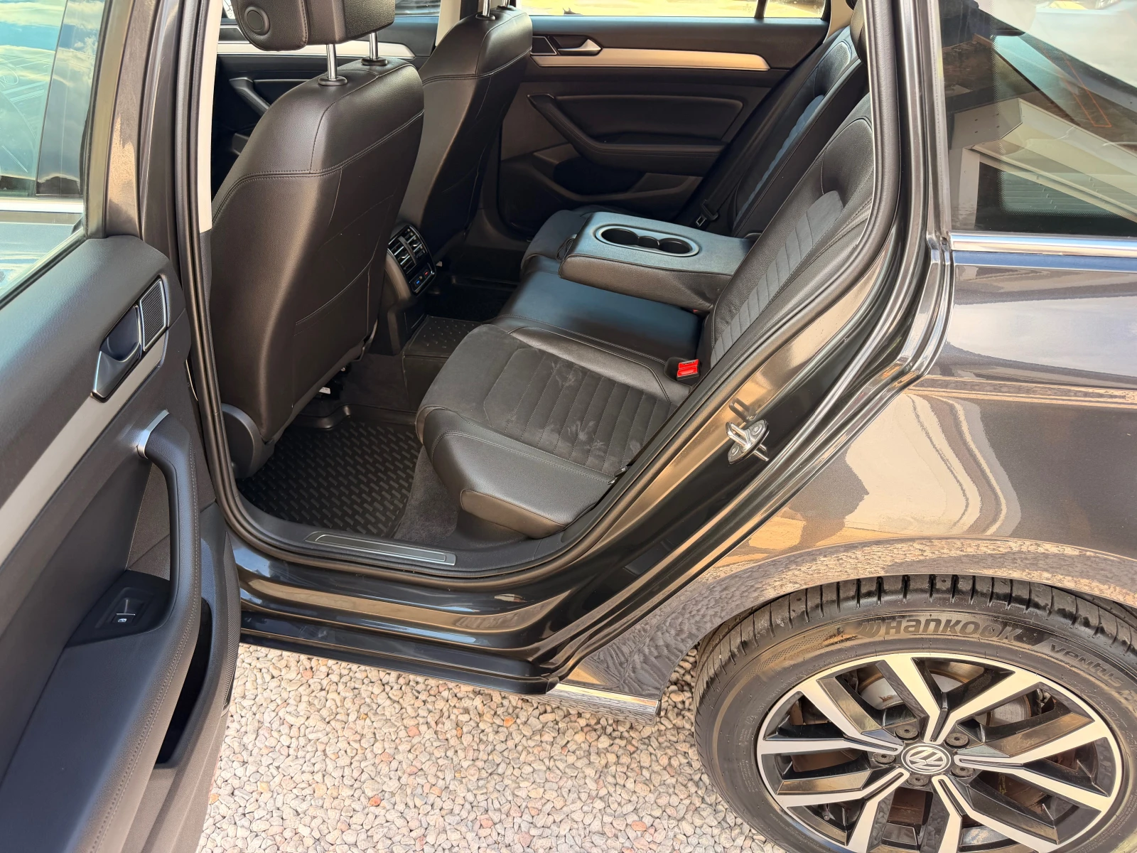 VW Passat 2.0TDI* DIGITAL* AVTOMAT* 150ks* KATO NOVA* LIZING, снимка 16 - Автомобили и джипове - 56099658