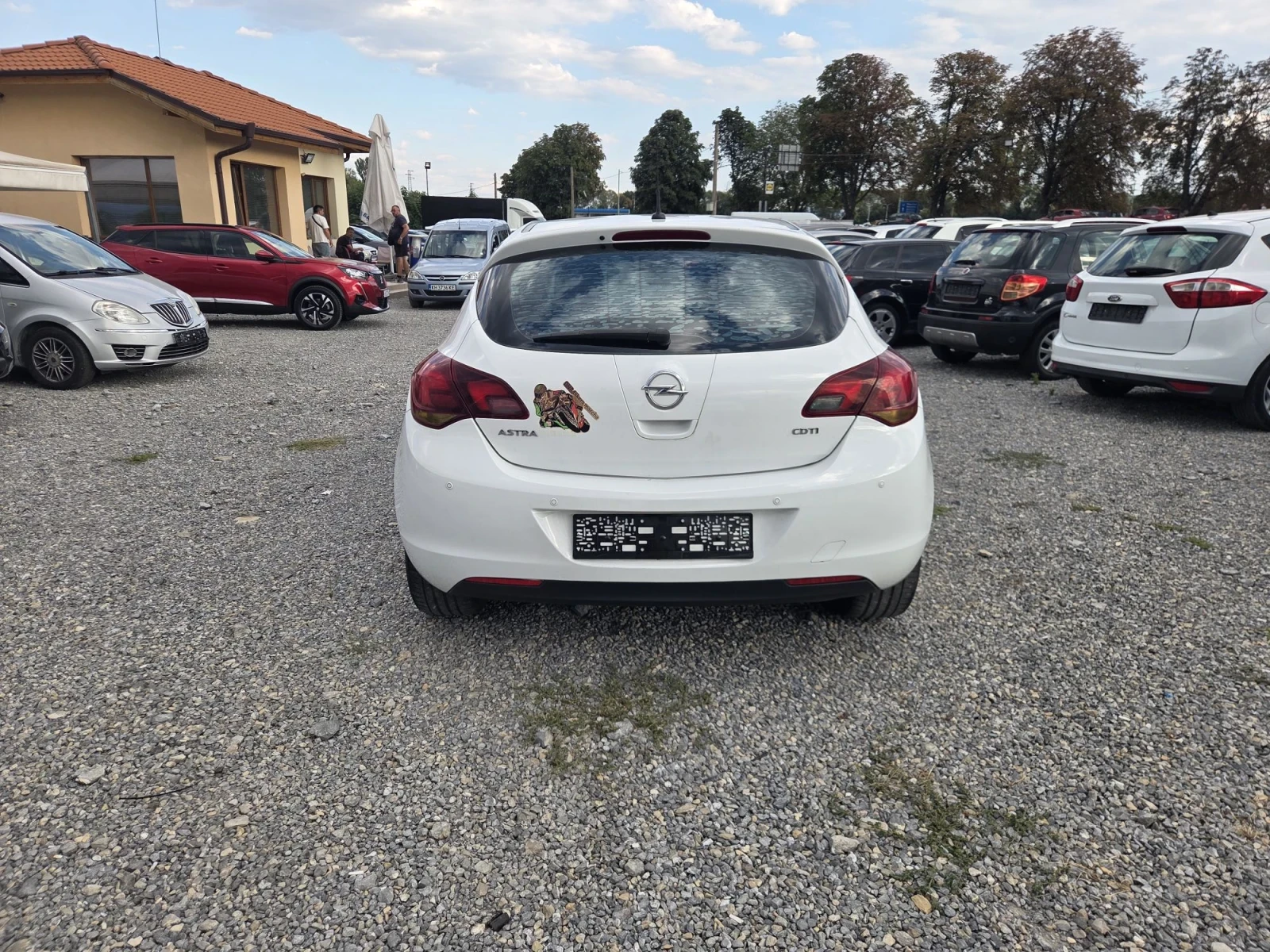 Opel Astra 1.7  cdti, снимка 6 - Автомобили и джипове - 56136011