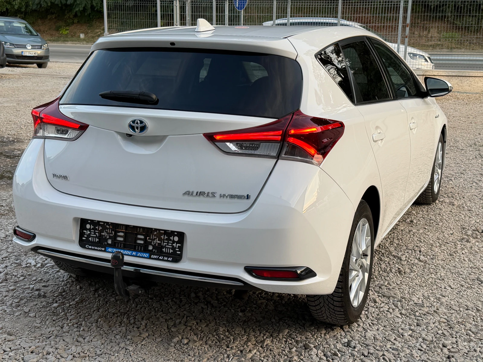 Toyota Auris Benzin* Hybrid* FACE* TOP, снимка 6 - Автомобили и джипове - 56216002