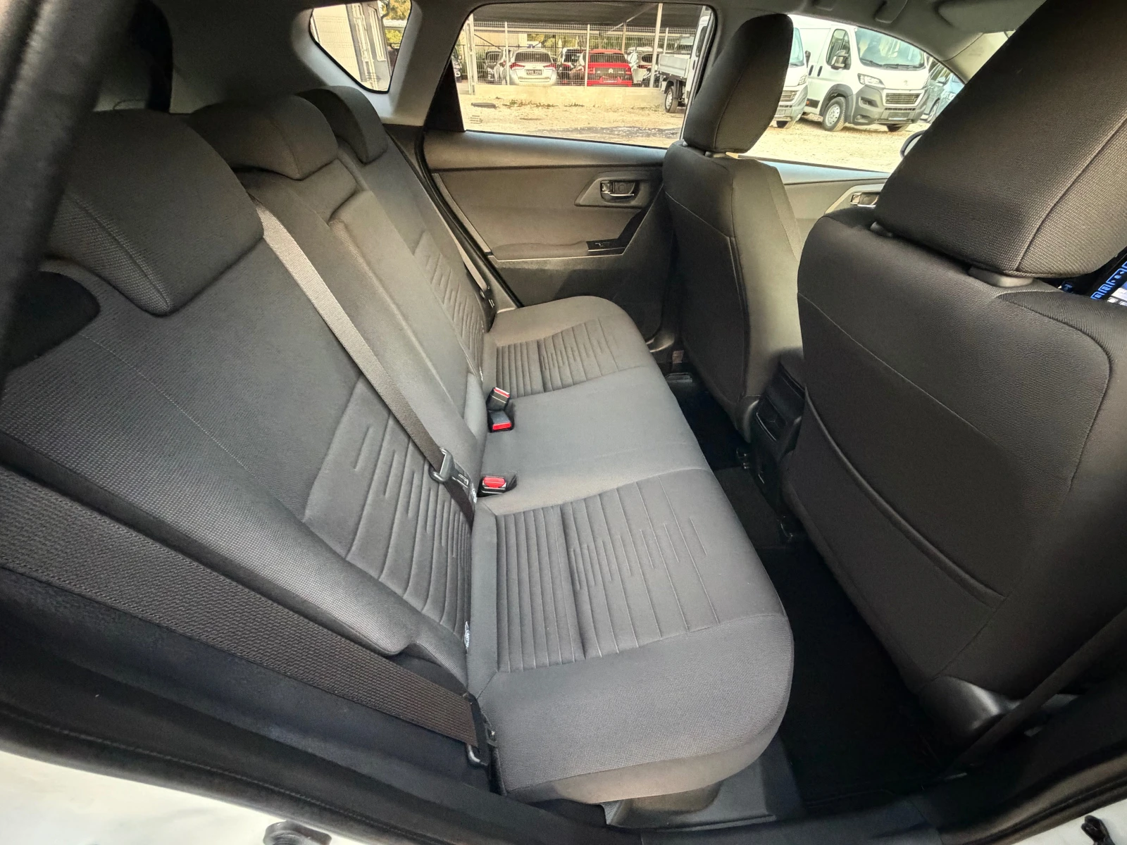 Toyota Auris Benzin* Hybrid* FACE* TOP, снимка 7 - Автомобили и джипове - 56216002