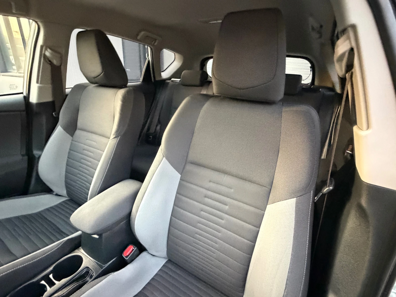 Toyota Auris Benzin* Hybrid* FACE* TOP, снимка 16 - Автомобили и джипове - 56216002