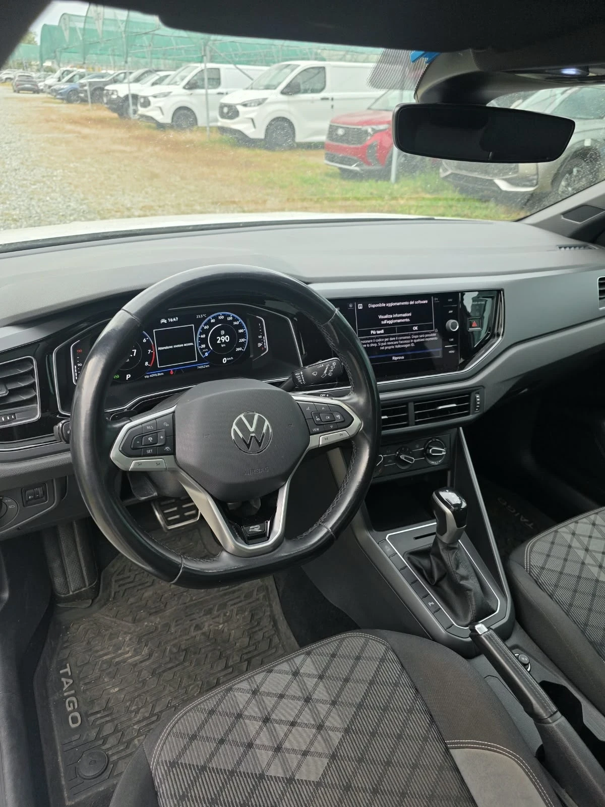 VW Taigo 1.5i DSG-R-line EURO 6D, снимка 7 - Автомобили и джипове - 56325133