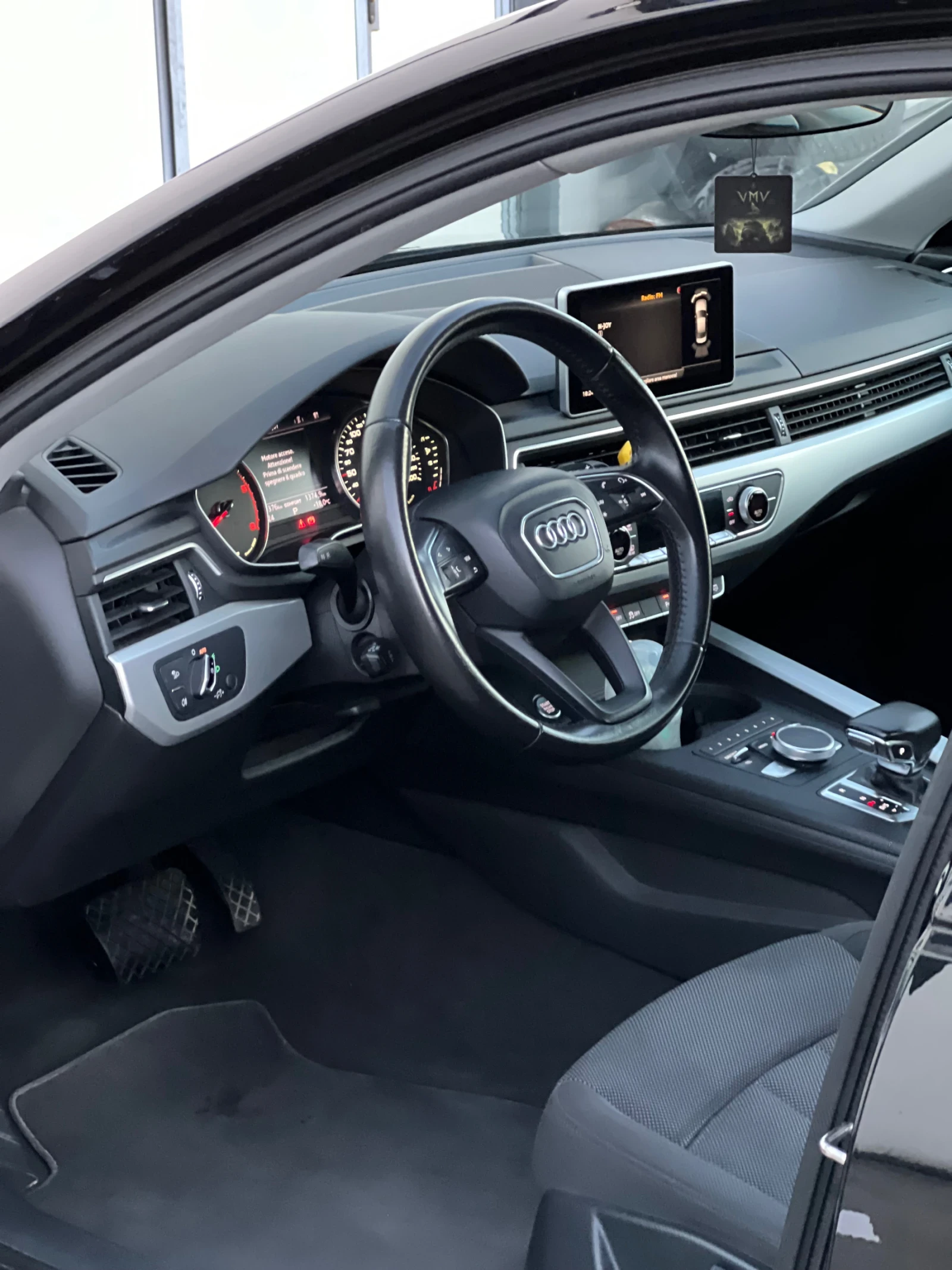 Audi A4, снимка 16 - Автомобили и джипове - 56637938