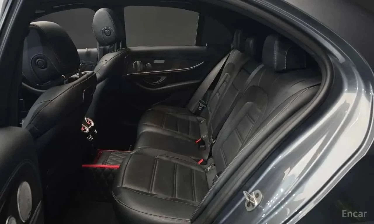 Mercedes-Benz E 53 AMG, снимка 12 - Автомобили и джипове - 56690206