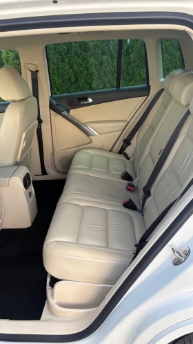 VW Tiguan 2.0tdi/ ПАНОРАМА/ КАМЕРА/, снимка 14