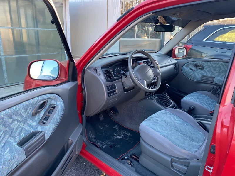 Suzuki Grand vitara 1.6  16V, снимка 9 - Автомобили и джипове - 47792645