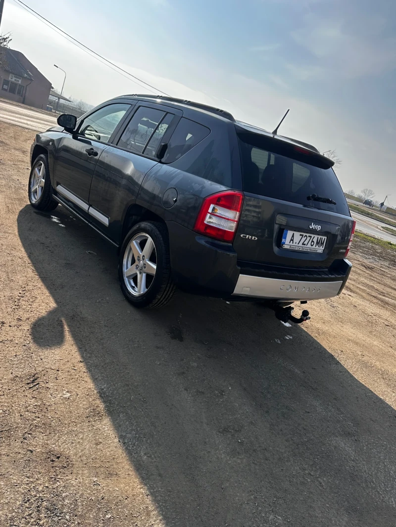 Jeep Compass, снимка 3 - Автомобили и джипове - 49381042