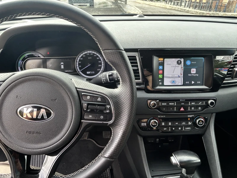 Kia Niro Hybrid, снимка 8 - Автомобили и джипове - 52696563