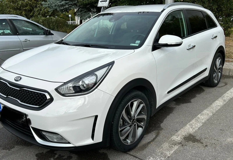 Kia Niro Hybrid, снимка 3 - Автомобили и джипове - 52696563