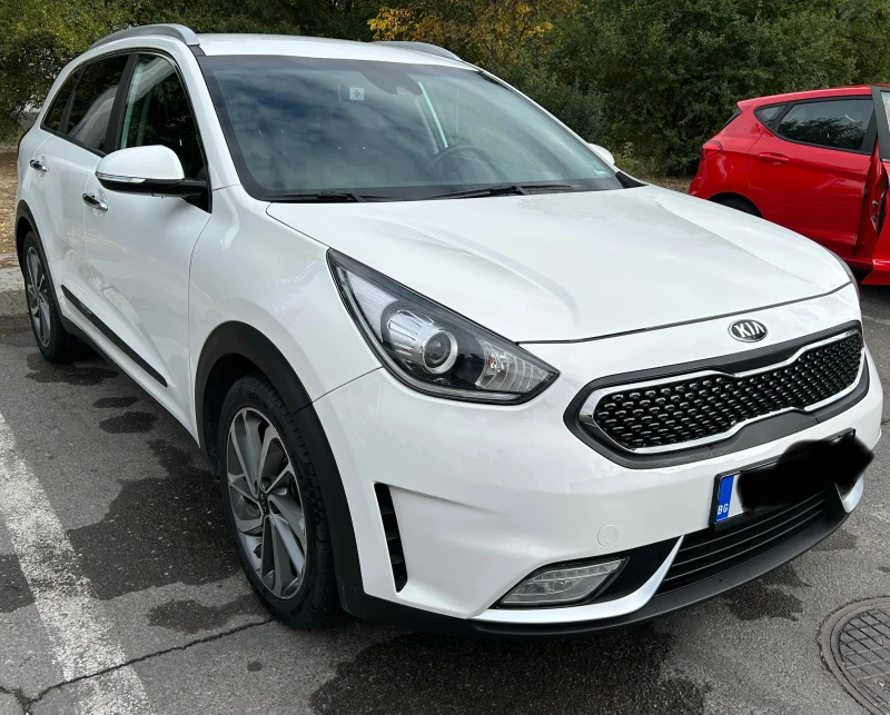 Kia Niro Hybrid, снимка 2 - Автомобили и джипове - 52696563