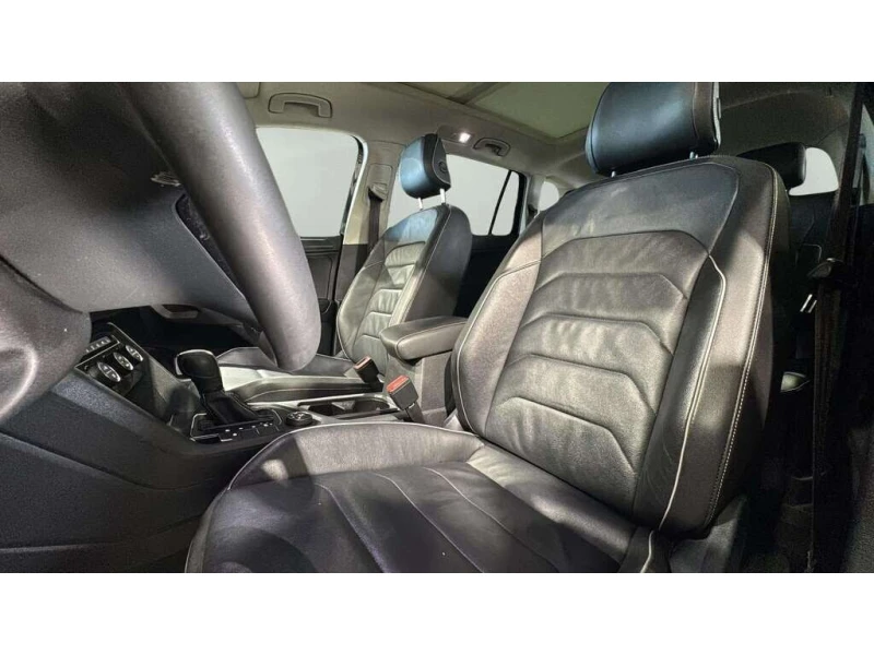 VW Tiguan Highline 4Motion CAM* ПОДГРЕВ* KEYLESS* , снимка 17 - Автомобили и джипове - 52660522