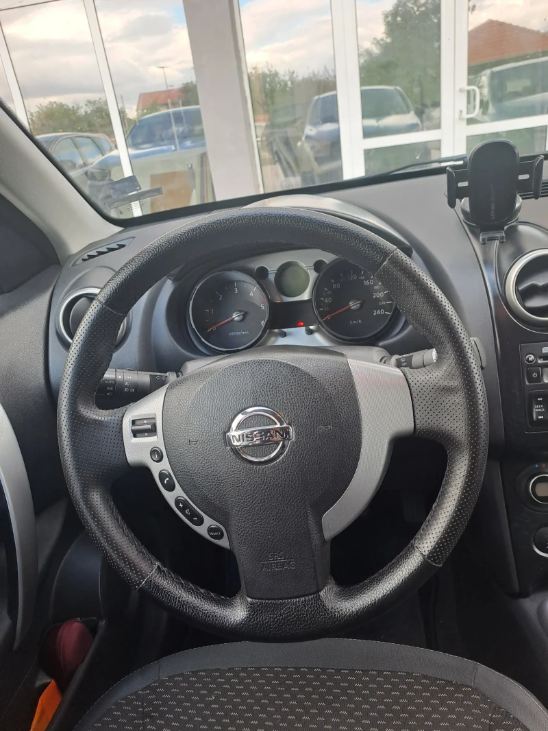 Nissan Qashqai, снимка 7 - Автомобили и джипове - 53343439