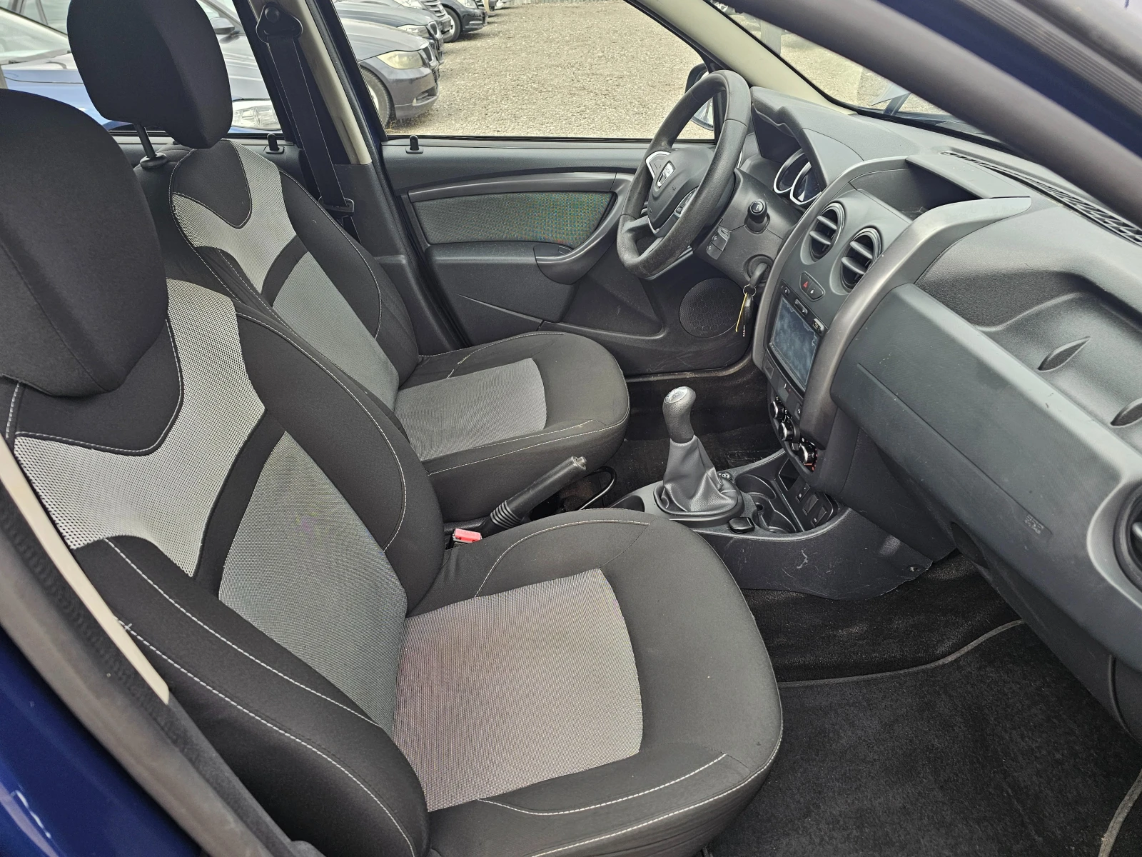 Dacia Duster 1.6i GPL | Mobile.bg   13