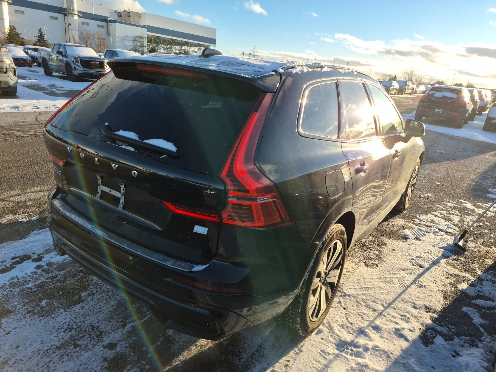 Volvo XC60 * Core Dark* CARFAX * БЕЗ ПЪРВОНАЧАЛНА ВНОСКА - изображение 3