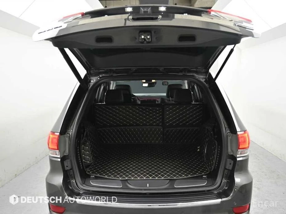 Jeep Grand cherokee SUMMIT WK2* PANO* ПОДГРЕВ* ОБДУХВАНЕ* НАВИ И ДР., снимка 17 - Автомобили и джипове - 54072587