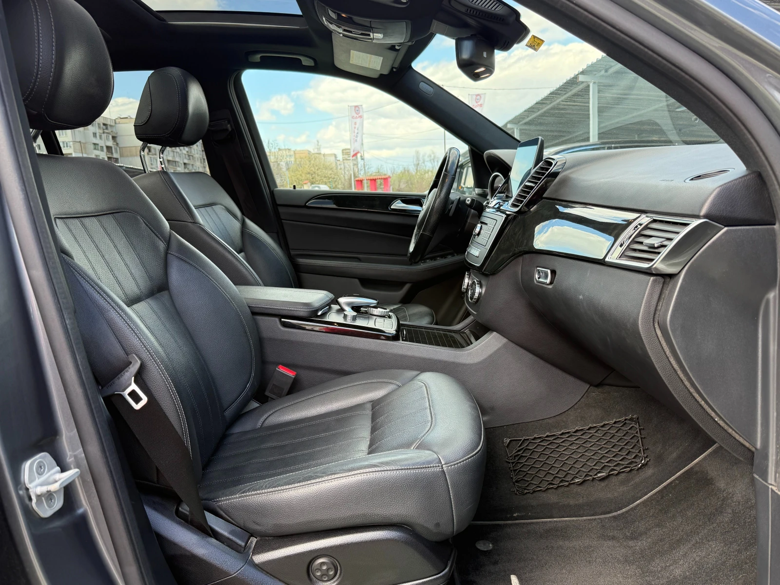 Mercedes-Benz GLE 400 9G-TRONIC, AMG-LINE, снимка 8 - Автомобили и джипове - 54165447