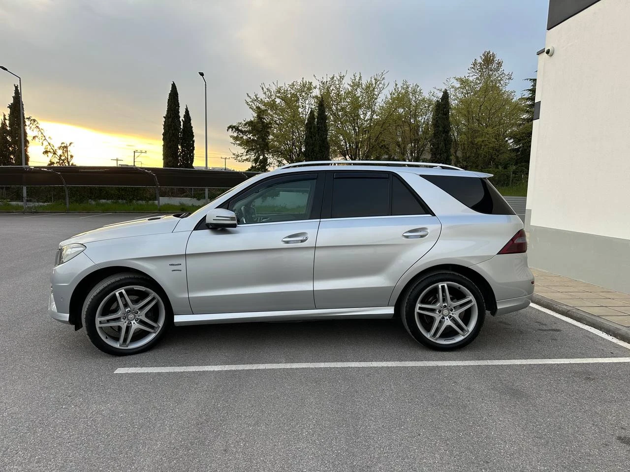 Mercedes-Benz ML 350 Bluetec, снимка 2 - Автомобили и джипове - 54359161