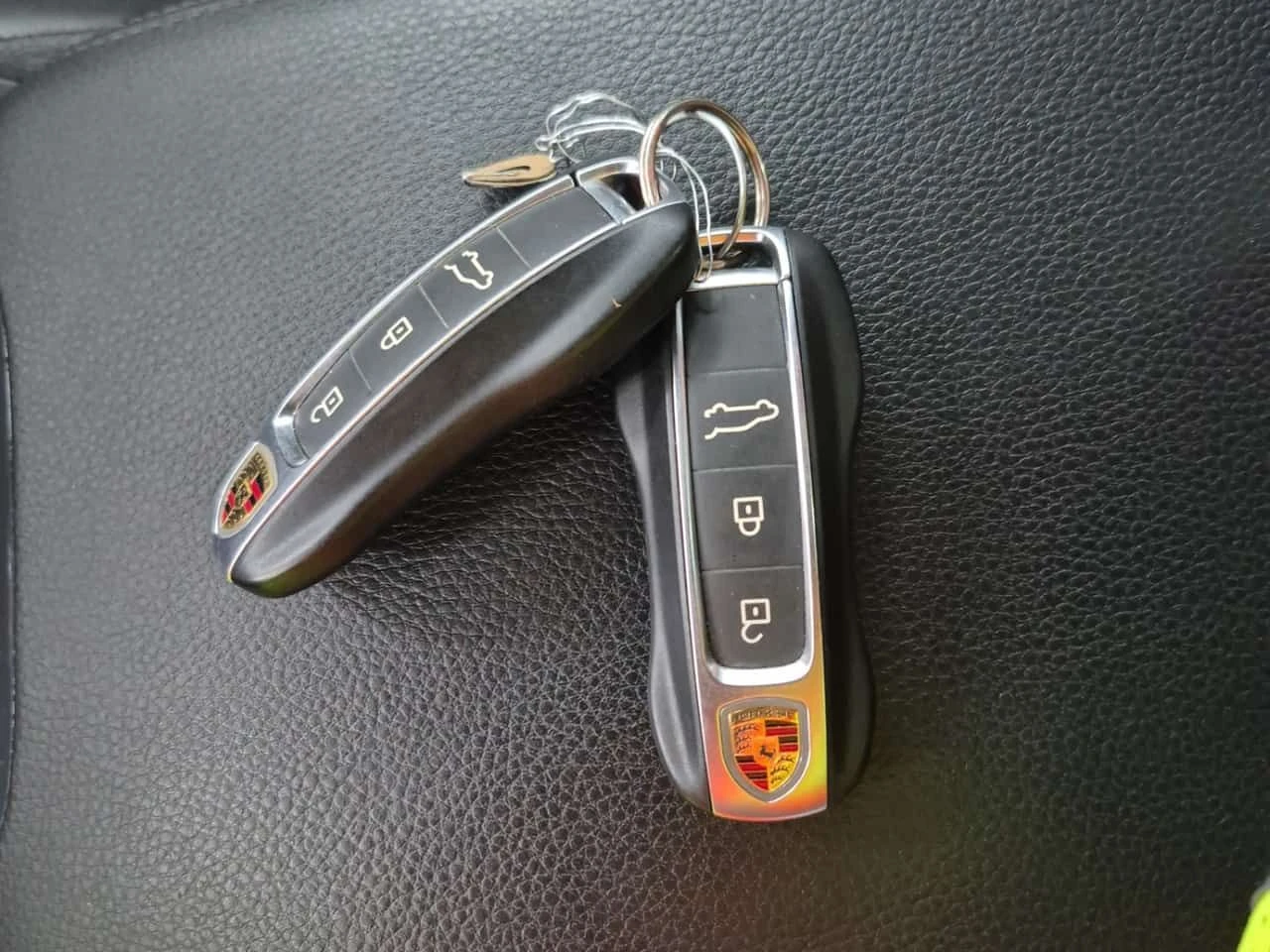Porsche Cayenne PLATINUM EDITION  CARFAX, снимка 8 - Автомобили и джипове - 54799647